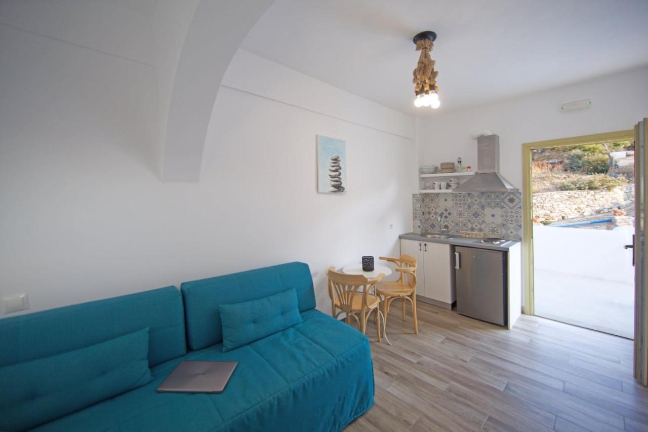 Diasino Apartments And Car Rental Katapola Exterior photo