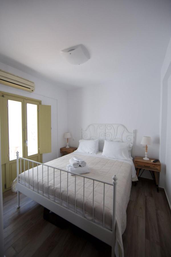 Diasino Apartments And Car Rental Katapola Exterior photo