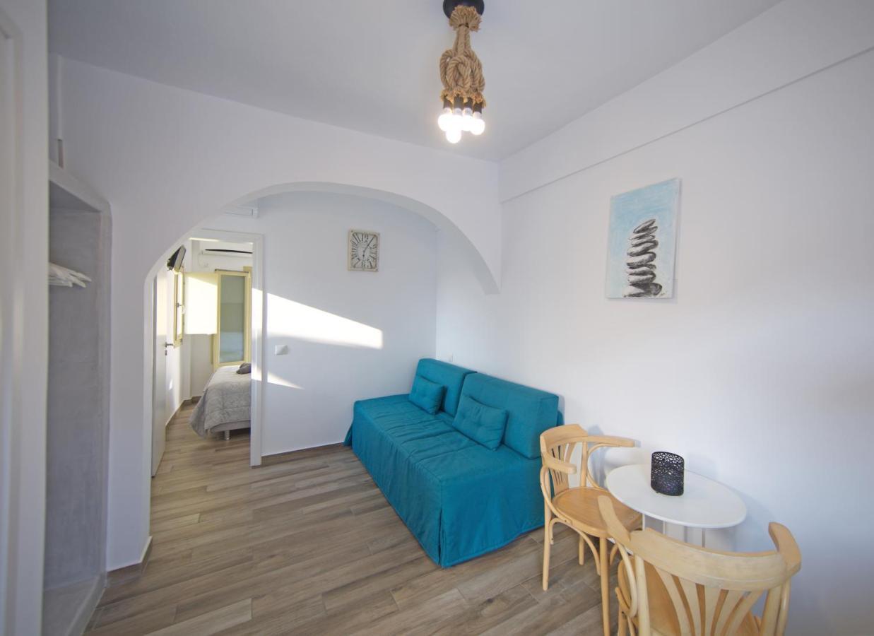 Diasino Apartments And Car Rental Katapola Exterior photo