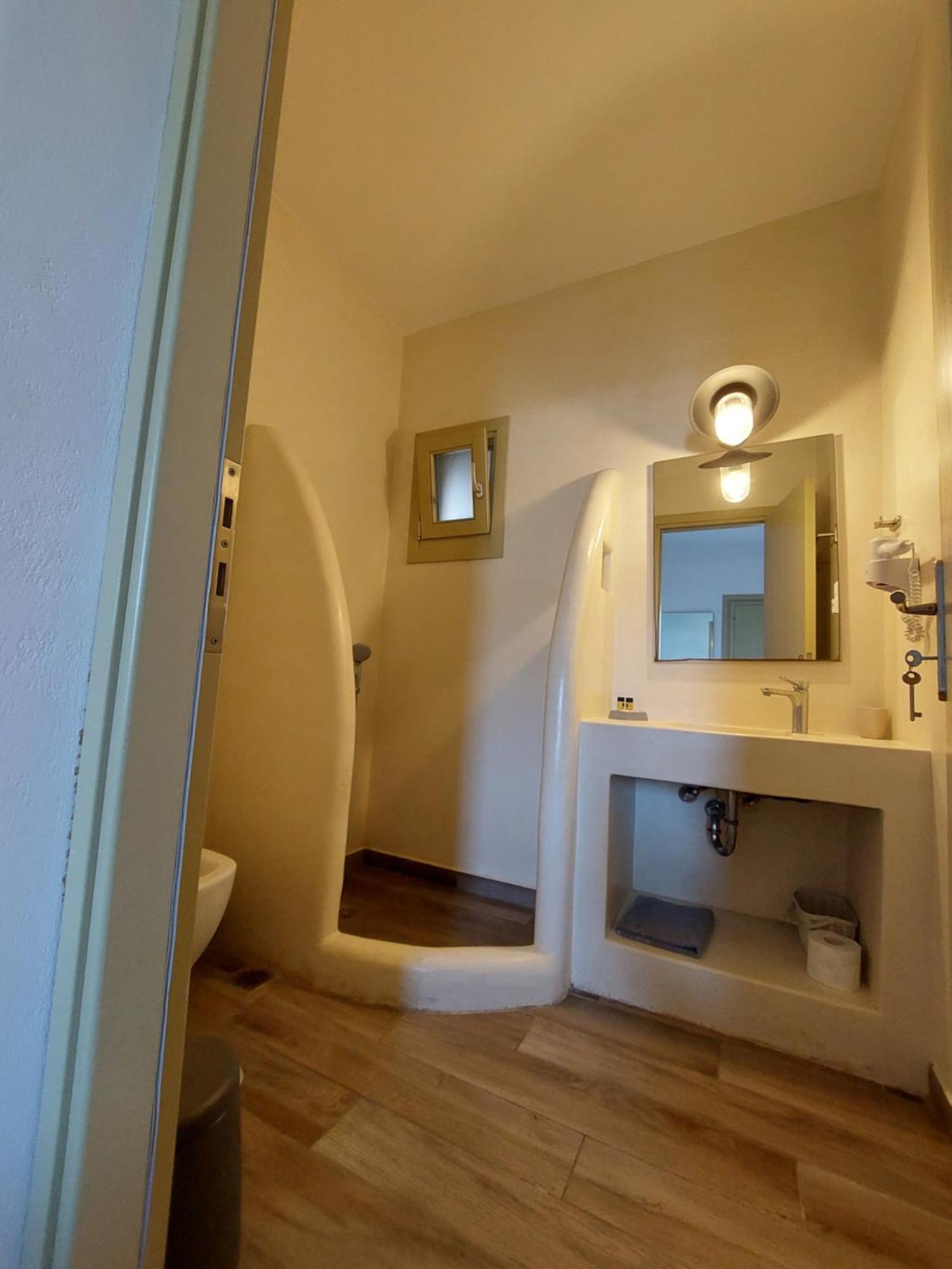 Diasino Apartments And Car Rental Katapola Room photo